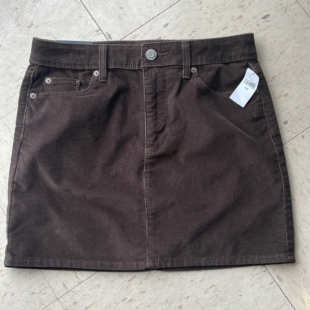 Small Gap Corduroy Skirt